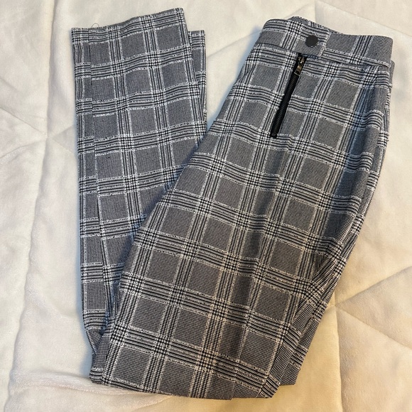 BCBGMAXAZRIA Black and White Plaid Trouser - XS - Picture 2 of 8